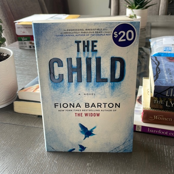 The Child in a larger soft  cover - Picture 1 of 2